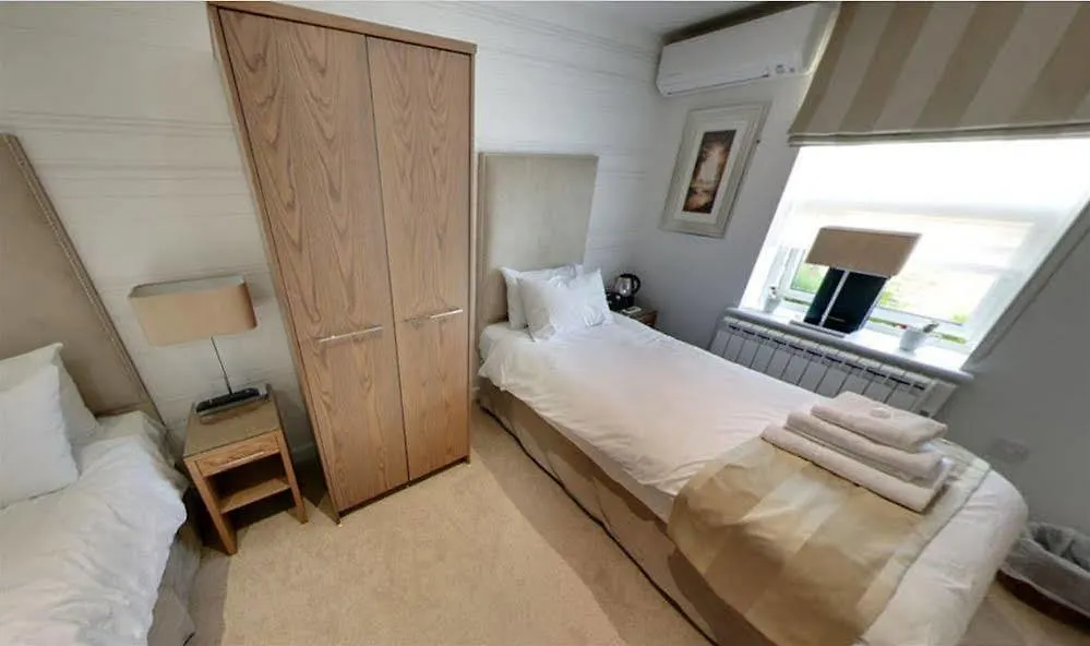 Mccafferty'S Guesthouse Ilford United Kingdom